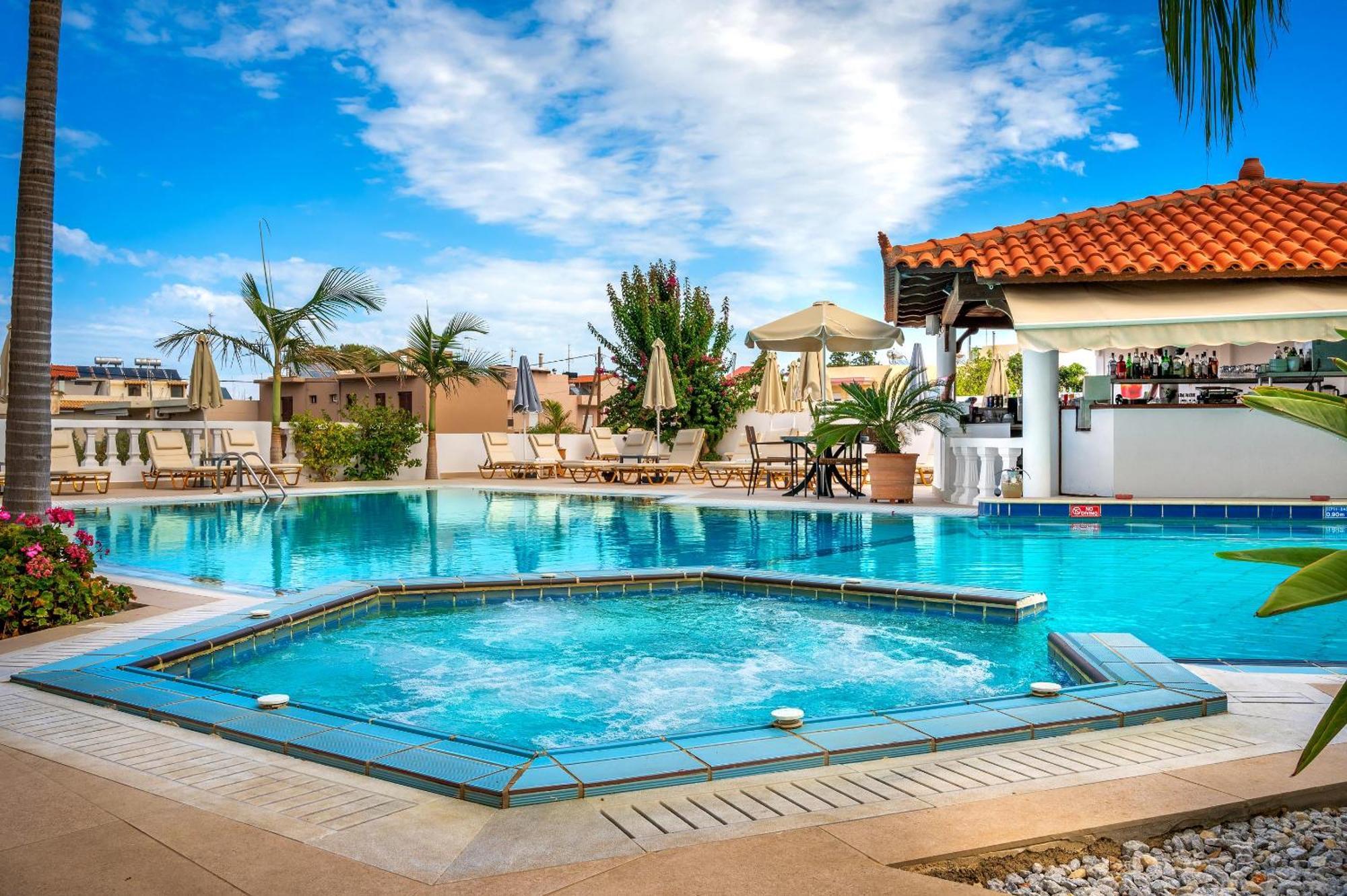 Malia Mare Hotel Exterior foto