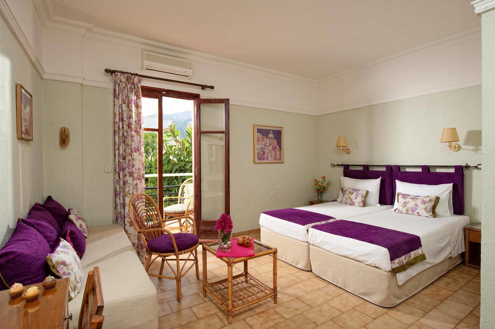 Malia Mare Hotel Exterior foto
